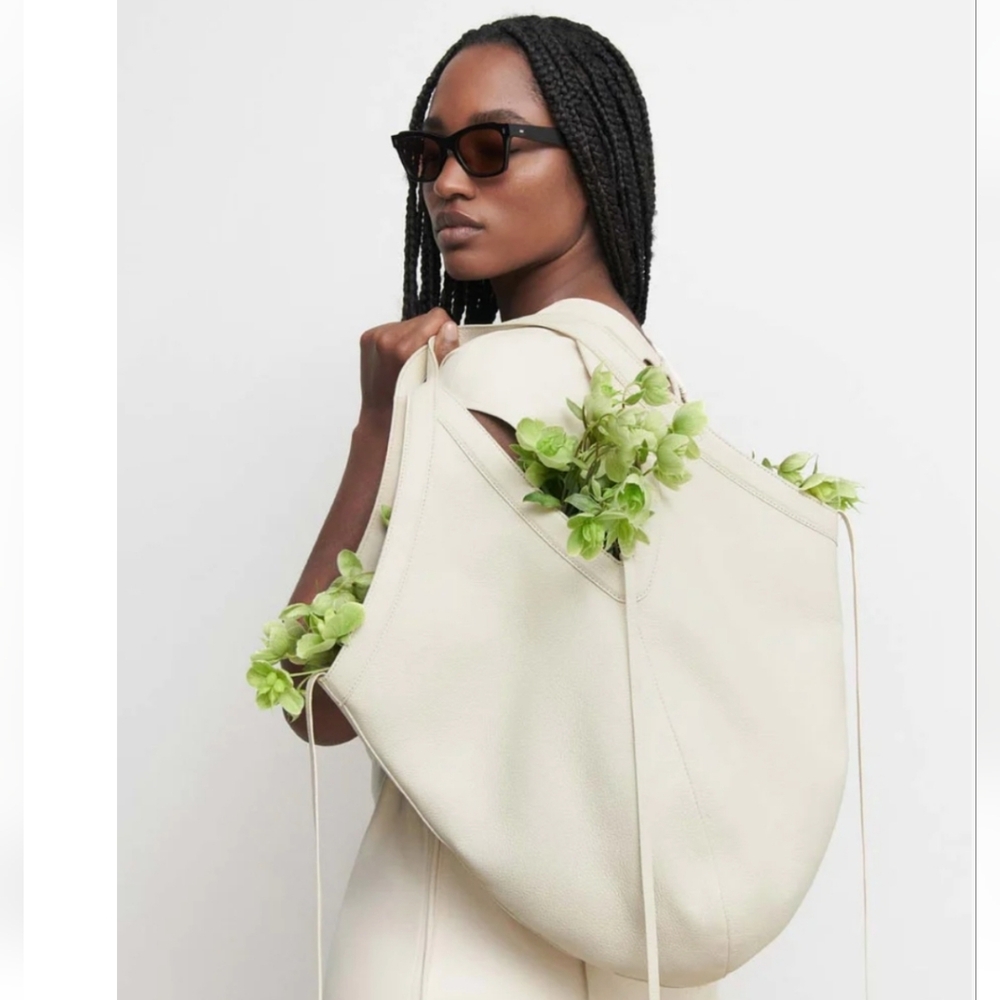 Mansur Gavriel Soft M Hobo Tote In Pearl Pebbled Leather